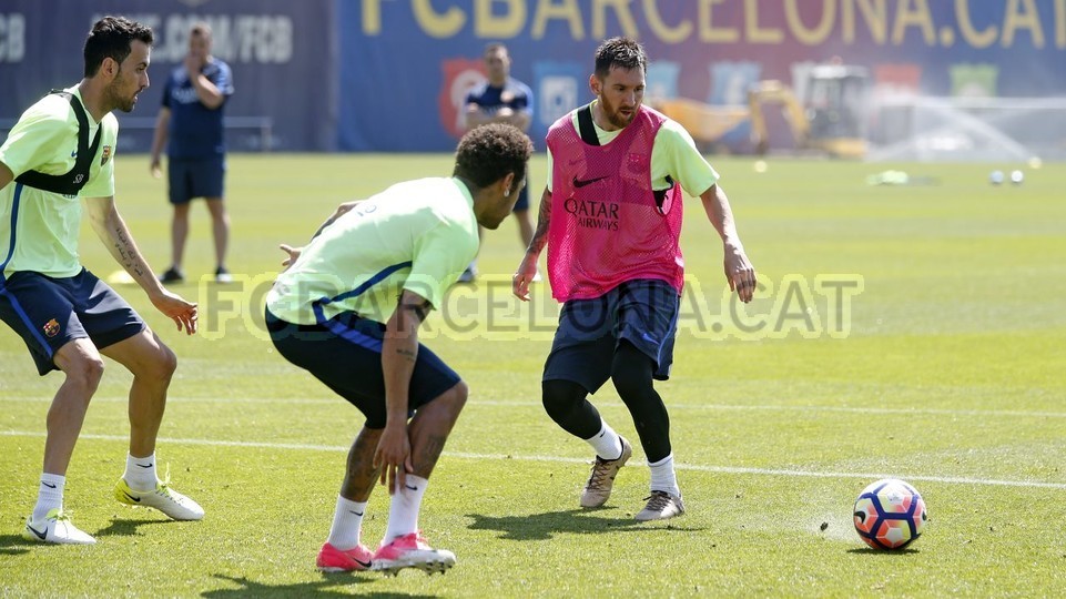 barca tập luyện - Bóng Đá
