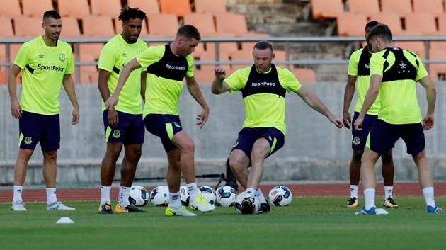 Rooney tập luyện hăng say trước trận ra mắt - Bóng Đá