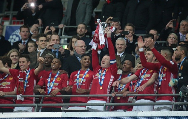 Man Utd chính thức ra mắt áo đấu sân nhà mùa 2018/19: Pogba cực ngầu - Bóng Đá