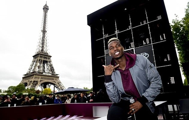 Pogba rạng rỡ bên mẹ hiền trong chiến dịch quảng bá cho Adidas - Bóng Đá