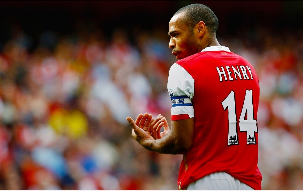 Arsenal nên thay thế Monreal bằng Theo Hernandez - Bóng Đá