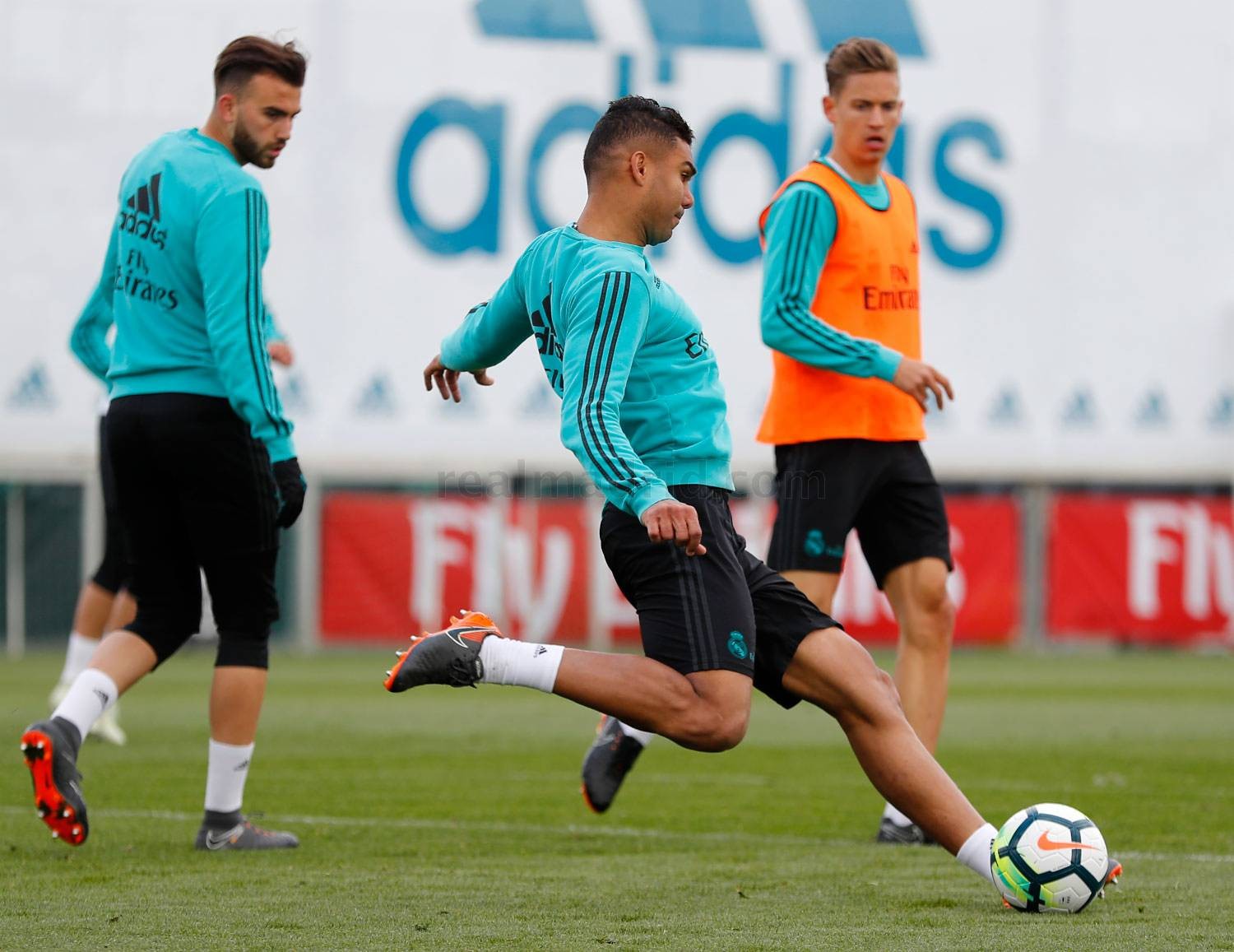 Đội hình đắt giá nhất lịch sử Man City: Hàng thủ khủng khiếp - Bóng Đá