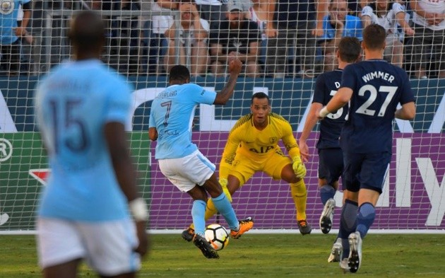 Pep hớn hở ra mặt, sau chiến tích hạ Tottenham - Bóng Đá