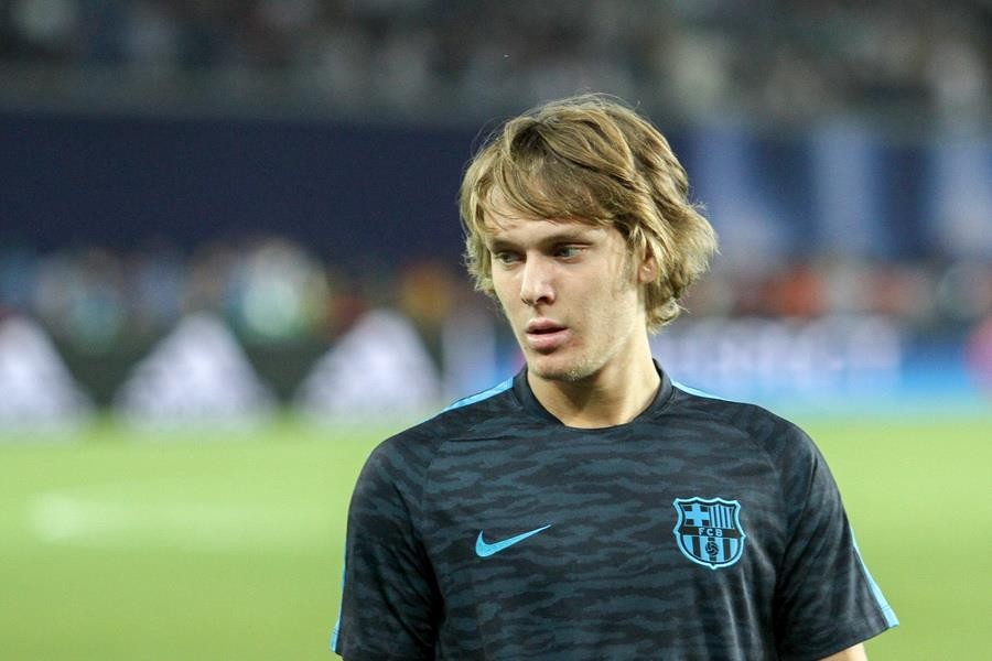 AC Milan chính thức ký hợp đồng với Alen Halilovic - Bóng Đá