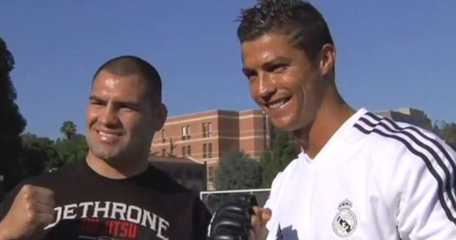 Ronaldo, Neymar và những cầu thủ yêu thích UFC - Bóng Đá