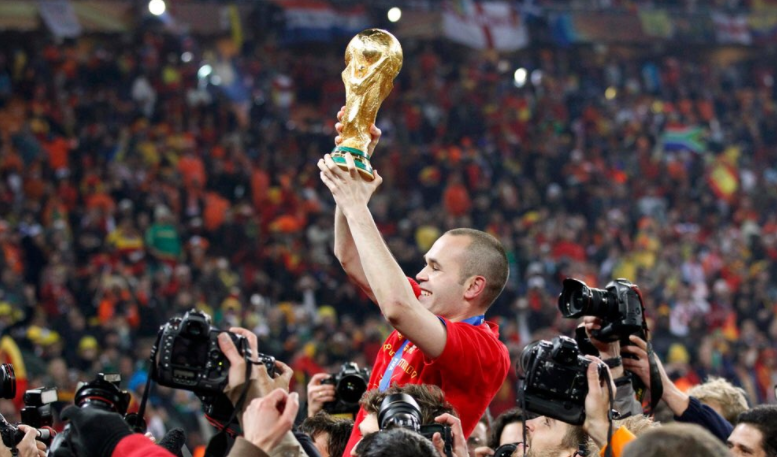 CHÍNH THỨC: Andres Iniesta chia tay sự nghiệp thi đấu quốc tế - Bóng Đá