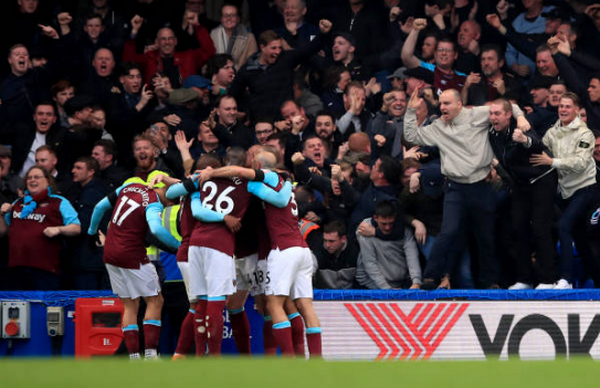 Cậy nhờ 'Man United', West Ham ngáng chân Chelsea - Bóng Đá