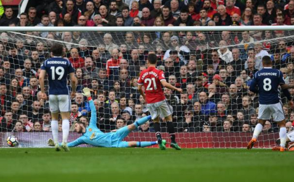 'Thèm khát' bàn thắng, Pogba quyết tâm học theo Diego Maradona - Bóng Đá