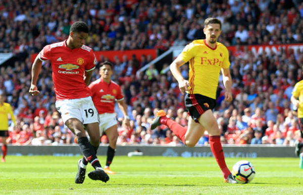 TRỰC TIẾP Man United 1-0 Watford: Carrick 'vẽ' cầu vồng (H1) - Bóng Đá