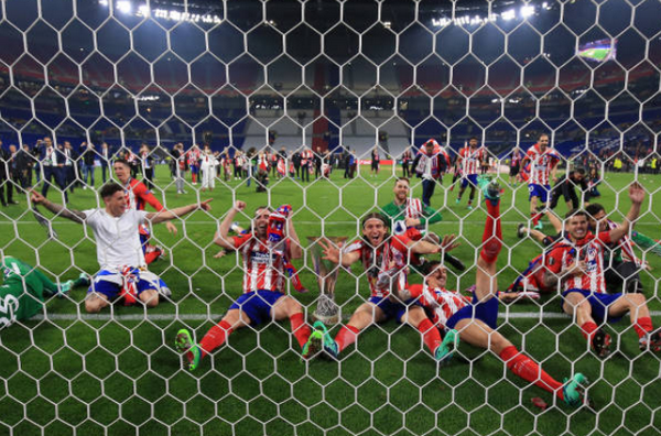 Toàn cảnh lễ đăng quang của Atletico:  - Bóng Đá