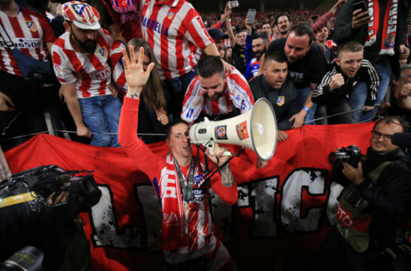 Toàn cảnh lễ đăng quang của Atletico:  - Bóng Đá