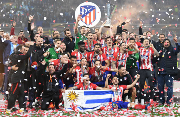 Toàn cảnh lễ đăng quang của Atletico:  - Bóng Đá