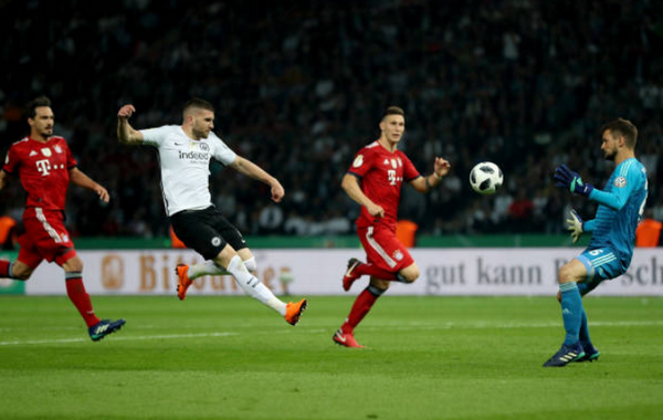 Thua sốc 'Đại bàng', Bayern tiếp tục lỡ hẹn với Cúp Quốc Gia - Bóng Đá