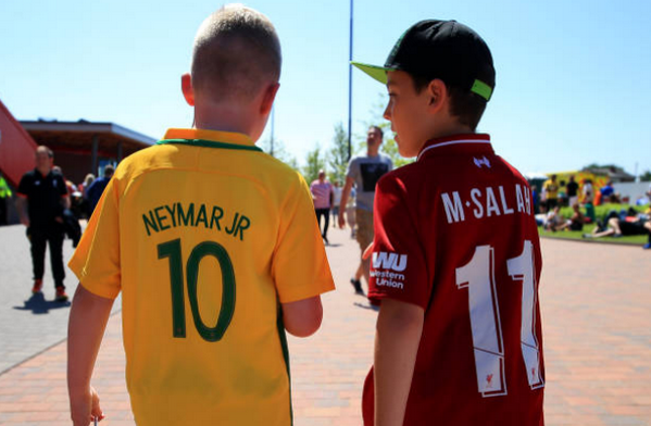 Mohamed Salah đồng hành cùng Neymar tại Anfield - Bóng Đá