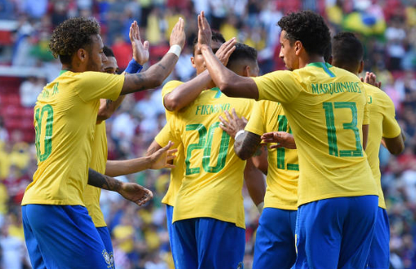 Mohamed Salah đồng hành cùng Neymar tại Anfield - Bóng Đá