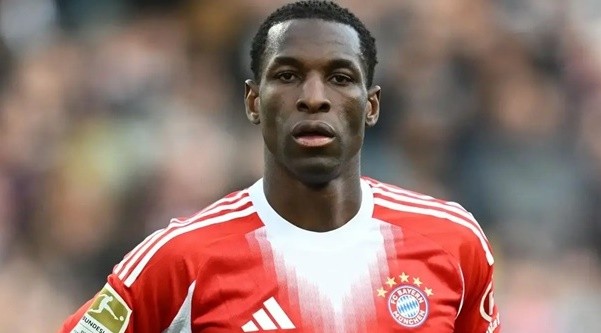 Bayern Munich không kích hoạt điều khoản mua đứt Jackson.