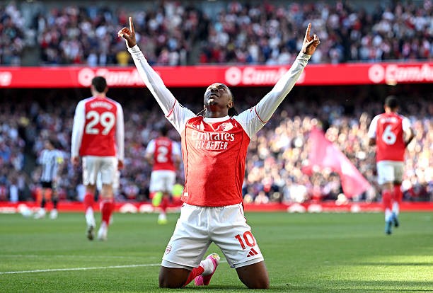 Eze đang dần chứng tỏ giá trị trong màu áo Arsenal. 