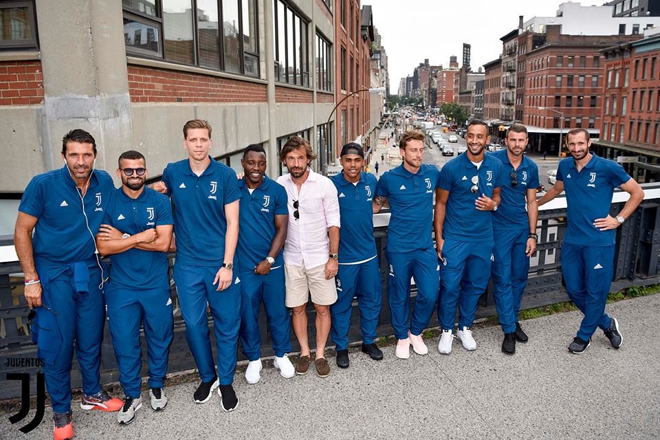 Sang Mỹ, Buffon cười toe toét khi tái ngộ Pirlo - Bóng Đá