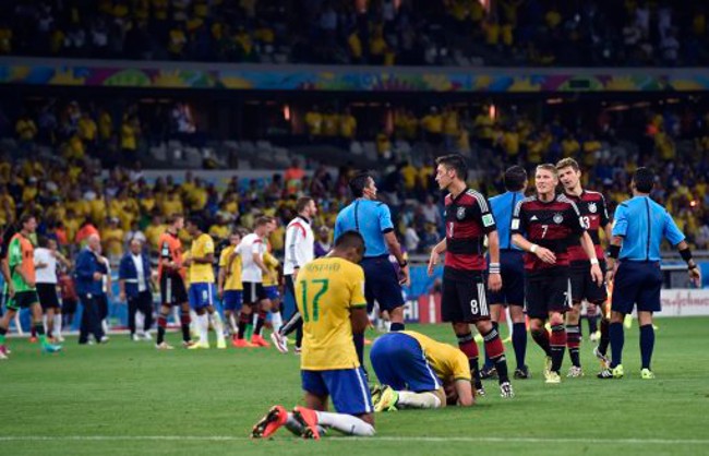 Thất kinh với 20 khoảnh khắc gây sốc tại các kỳ World Cup (Phần 1) - Bóng Đá