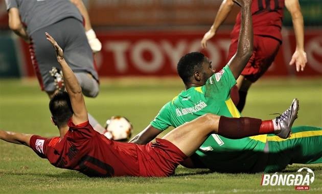 TRỰC TIẾP vòng 16 V-League: HAGL thua tâm phục khẩu phục - Bóng Đá