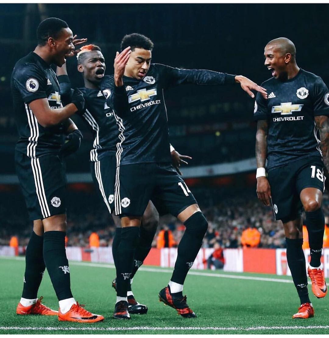 Derby Manchester phiên bản hài hước: Đội nào xứng danh 'vua hề' - Bóng Đá