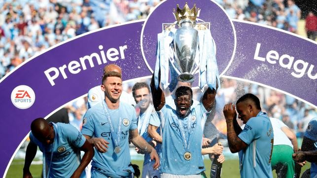 Ảnh Mendy mua siêu xe Ferrari - Bóng Đá