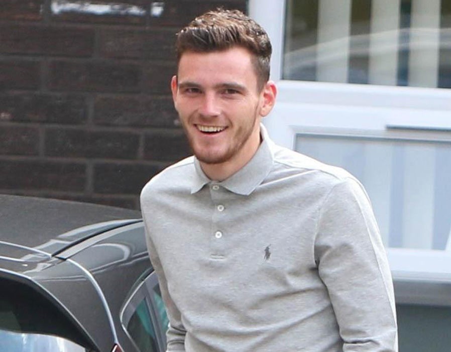 Robertson rạng rỡ kiểm tra y tế, chuẩn bị ký hợp đồng gia nhập Liverpool - Bóng Đá