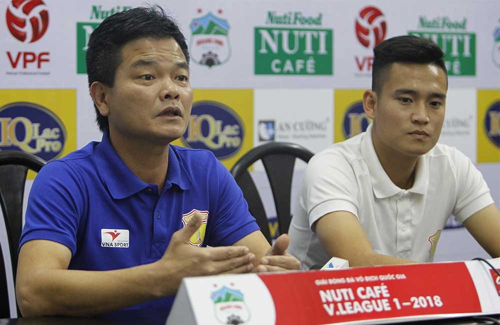 Tân binh V-League đặt mục tiêu 1 điểm trước HAGL - Bóng Đá