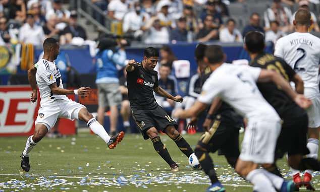 Ibra lập siêu phẩm, La Galaxy ngược dòng ngoạn mục đánh bại Los Angeles FC - Bóng Đá