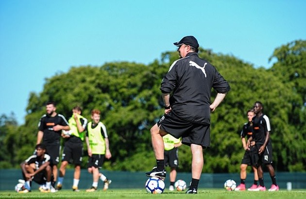 Rộn tiếng cười trong ngày Newcastle hội quân - Bóng Đá