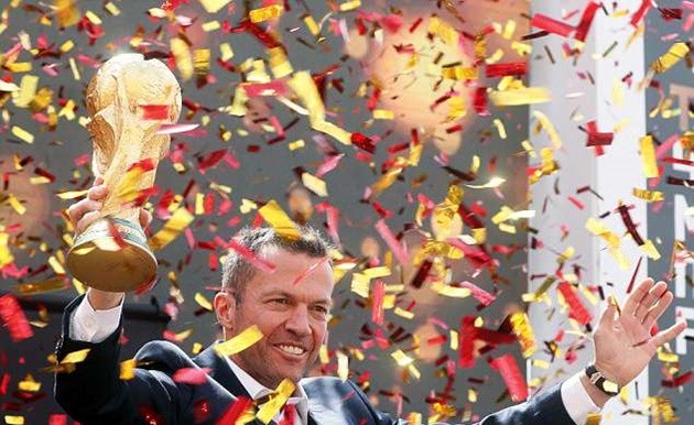 Cúp vàng chính thức đáp xuống Moscow, World Cup chỉ còn đếm bằng ngày - Bóng Đá