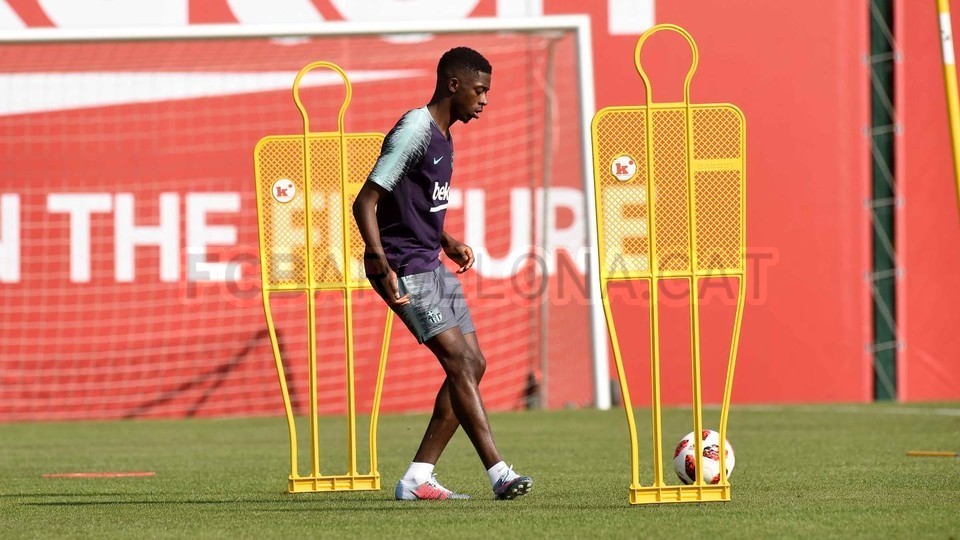 dembele tập luyện tại barca - Bóng Đá