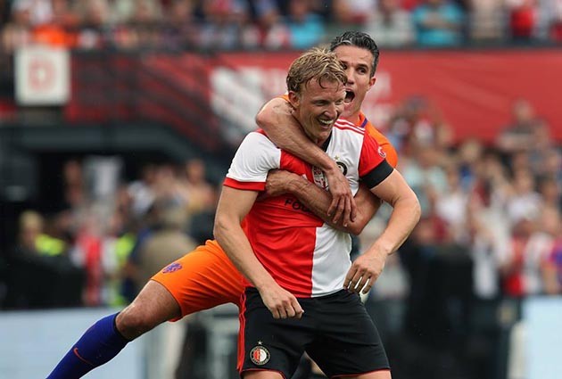 Gerrard trở lại sân cỏ, khoác áo Feyenoord trong trận cầu tri ân Dirk Kuyt - Bóng Đá