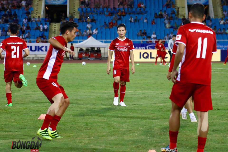 TRỰC TIẾP U23 Việt Nam vs U23 Palestine (H1): Văn Lâm bắt chính thay Bùi Tiến Dũng - Bóng Đá