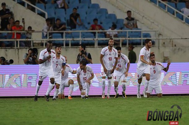 Dư âm U23 Việt Nam 2-1 Palestine: Công Phượng rực sáng, Thầy Prark bình thản - Bóng Đá