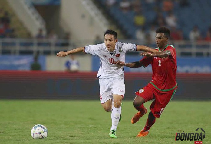 TRỰC TIẾP U23 Việt Nam 0-0 U23 Oman (H2): Văn Toàn đánh đầu dội xà ngang - Bóng Đá