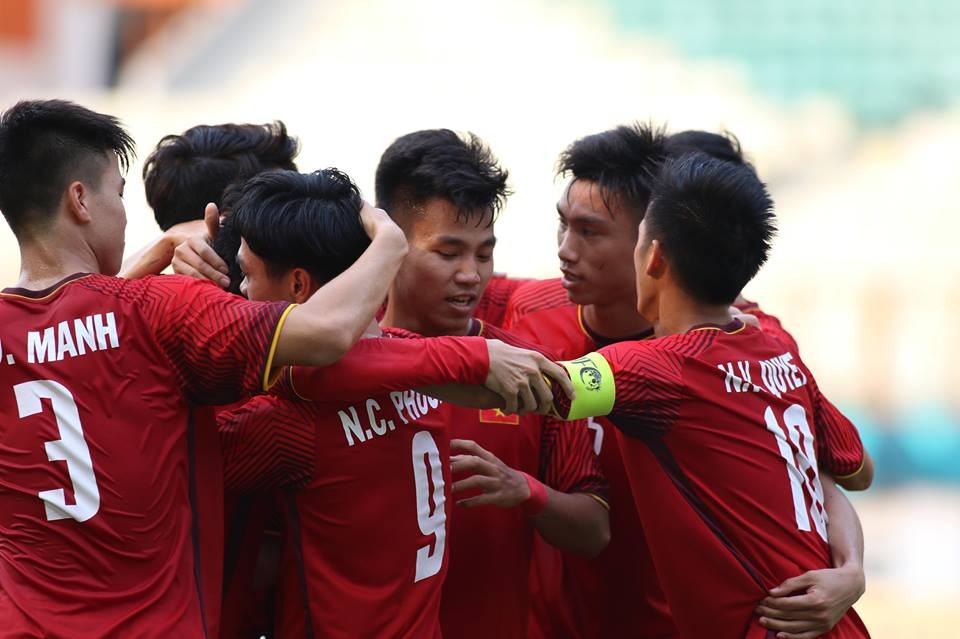TRỰC TIẾP U23 Việt Nam 2-0 U23 Pakistan (H2): Văn Quyết nhân đôi cách biệt - Bóng Đá