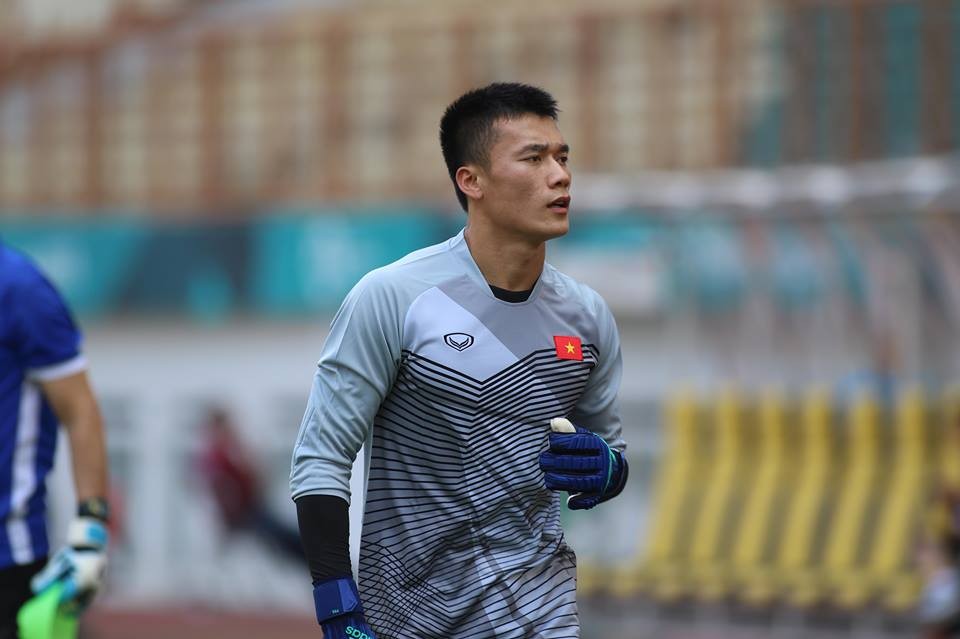 TRỰC TIẾP U23 Việt Nam vs U23 Pakistan: Tiến Dũng bắt chính, Công Phượng - Anh Đức đá cặp trên hàng công - Bóng Đá