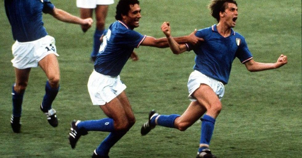 Những màn ăn mừng 'thần thánh' tại World Cup (Phần 2) - Bóng Đá