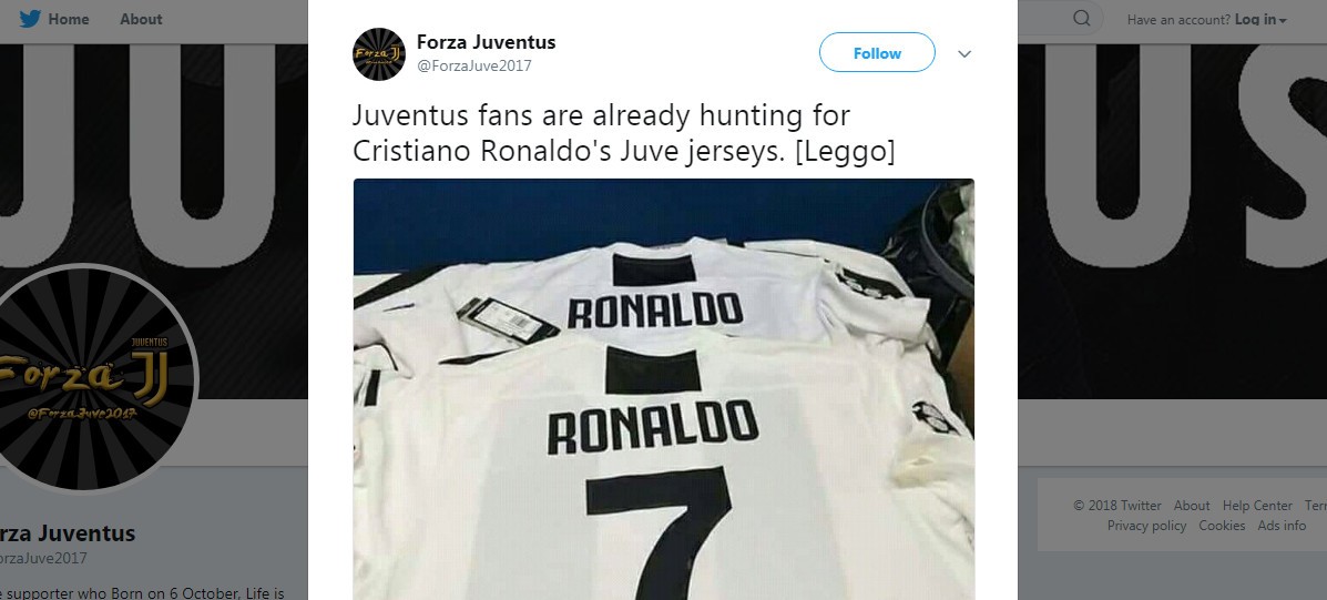Áo của Ronaldo đang 'xâm chiếm' thành Turin - Bóng Đá