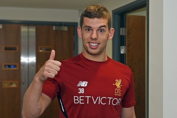 Góc Liverpool: Xin đừng để Alexander-Arnold trở thành Flanagan thứ 2 - Bóng Đá