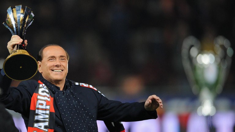 PSG nâng giá hỏi mua Sandro, Juventus lưỡng lự - Bóng Đá