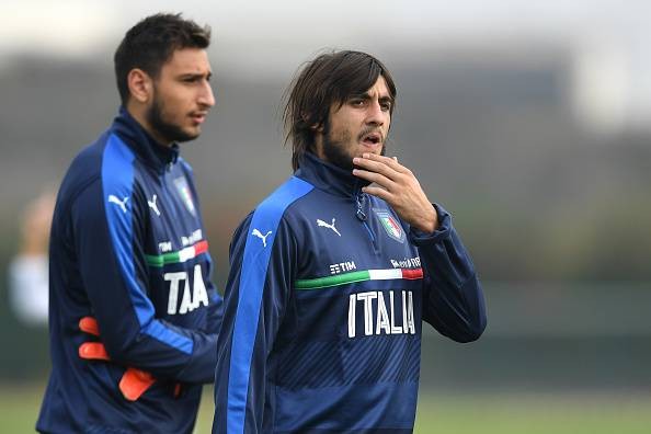 Napoli vào cuộc, Milan coi chừng mất cả chì lẫn chài - Bóng Đá