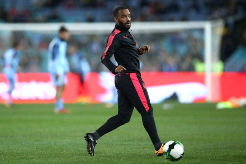 Lacazette đã sẵn sàng cho trận đấu ra mắt Arsenal - Bóng Đá