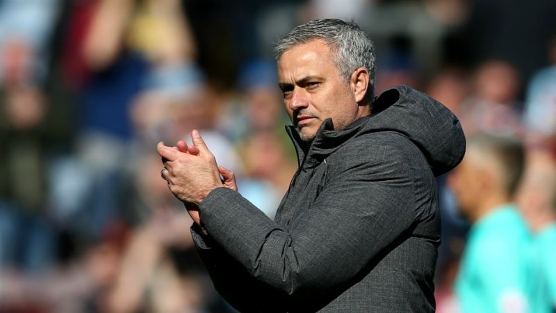 Nước Anh cuối tuần qua: Tiếng hét của Wenger, cái cúi đầu của Pep - Bóng Đá