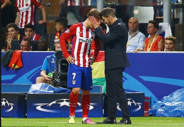 Griezmann cạch mặt sao Real khi hội quân cùng tuyển Pháp - Bóng Đá