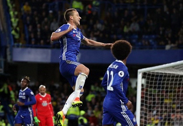 Bà xã Conte bật khóc trong ngày Stamford Bridge chào đón tân vương - Bóng Đá