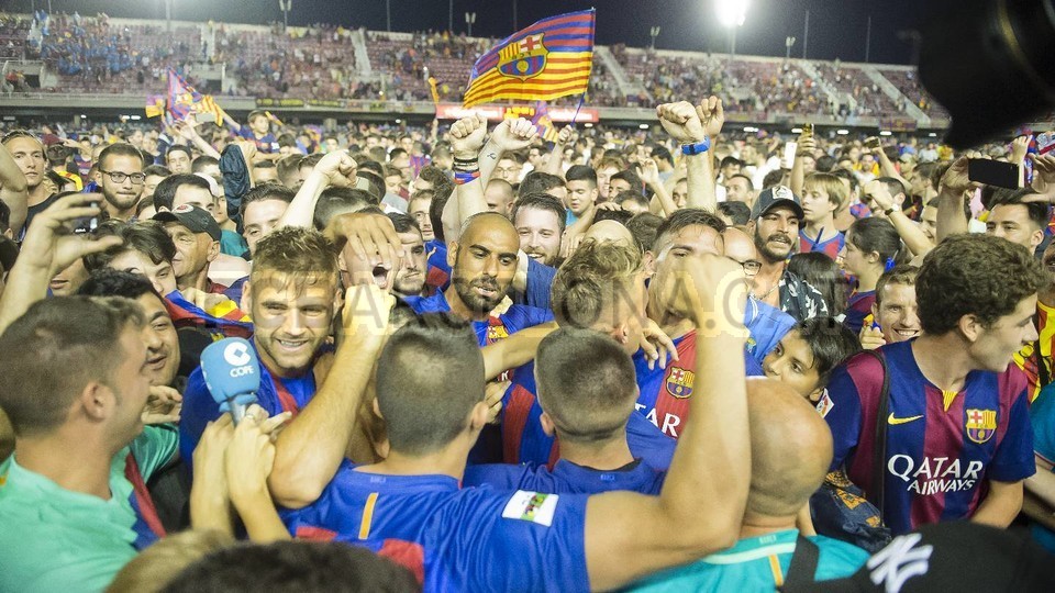 ảnh barca B thăng hạng sedunga - Bóng Đá