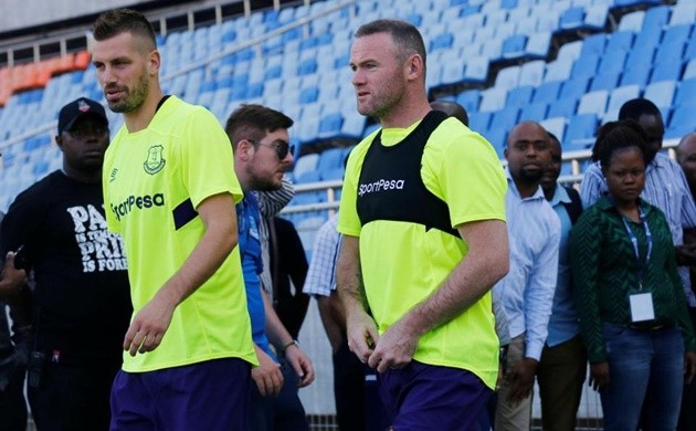 Rooney tập luyện hăng say trước trận ra mắt - Bóng Đá