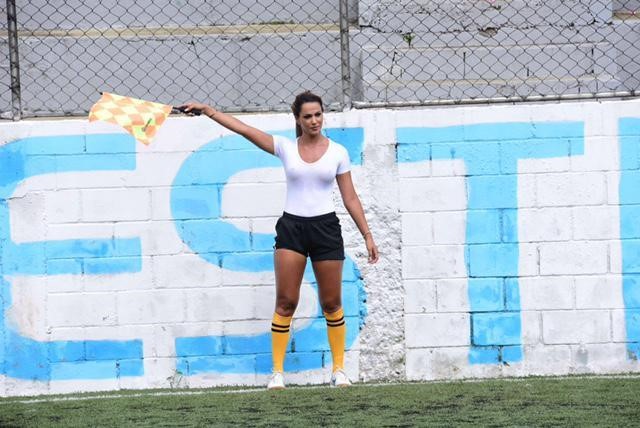 Trọng tài không nội y khiến dàn cầu thủ Brazil không thể đá - Bóng Đá